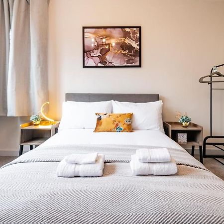 Lovely 4 Bedroom Flat In Wandsworth- London Ngoại thất bức ảnh