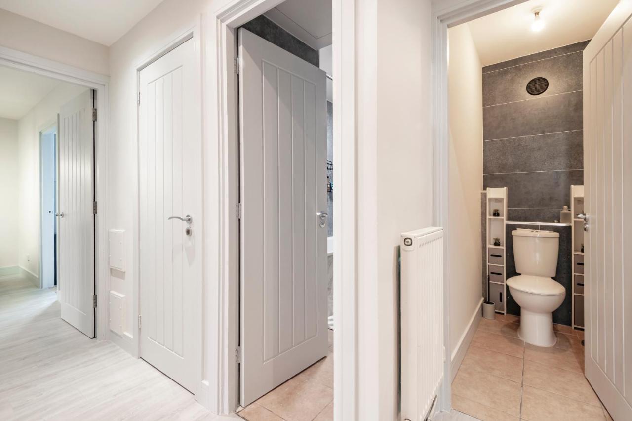 Lovely 4 Bedroom Flat In Wandsworth- London Ngoại thất bức ảnh